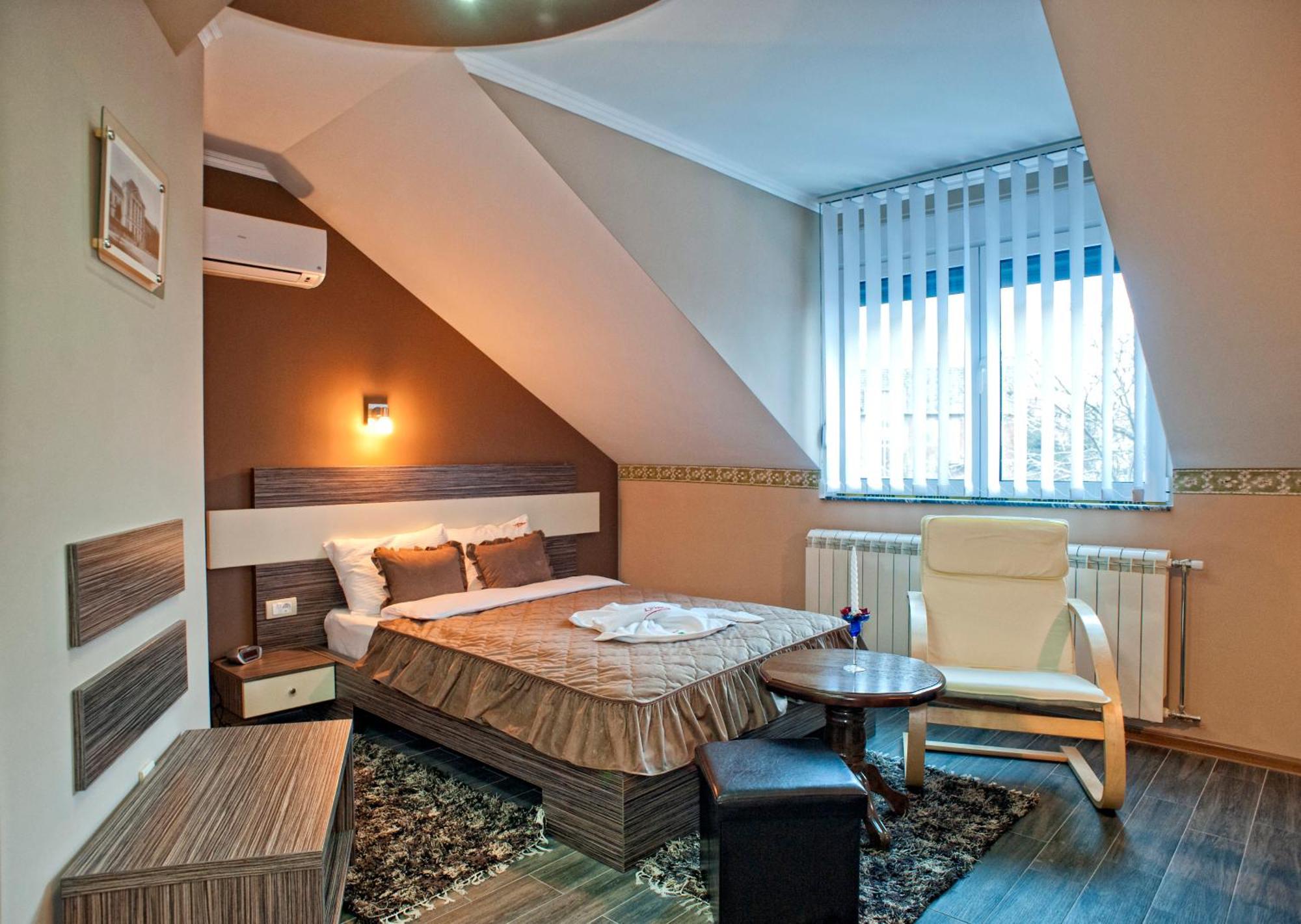Garni Hotel Lama Kragujevac Eksteriør billede