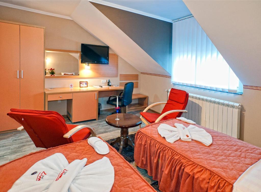 Garni Hotel Lama Kragujevac Eksteriør billede