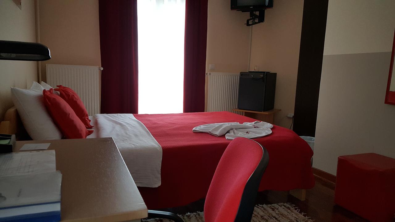 Garni Hotel Lama Kragujevac Eksteriør billede