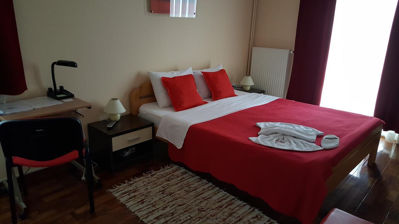 Garni Hotel Lama Kragujevac Eksteriør billede