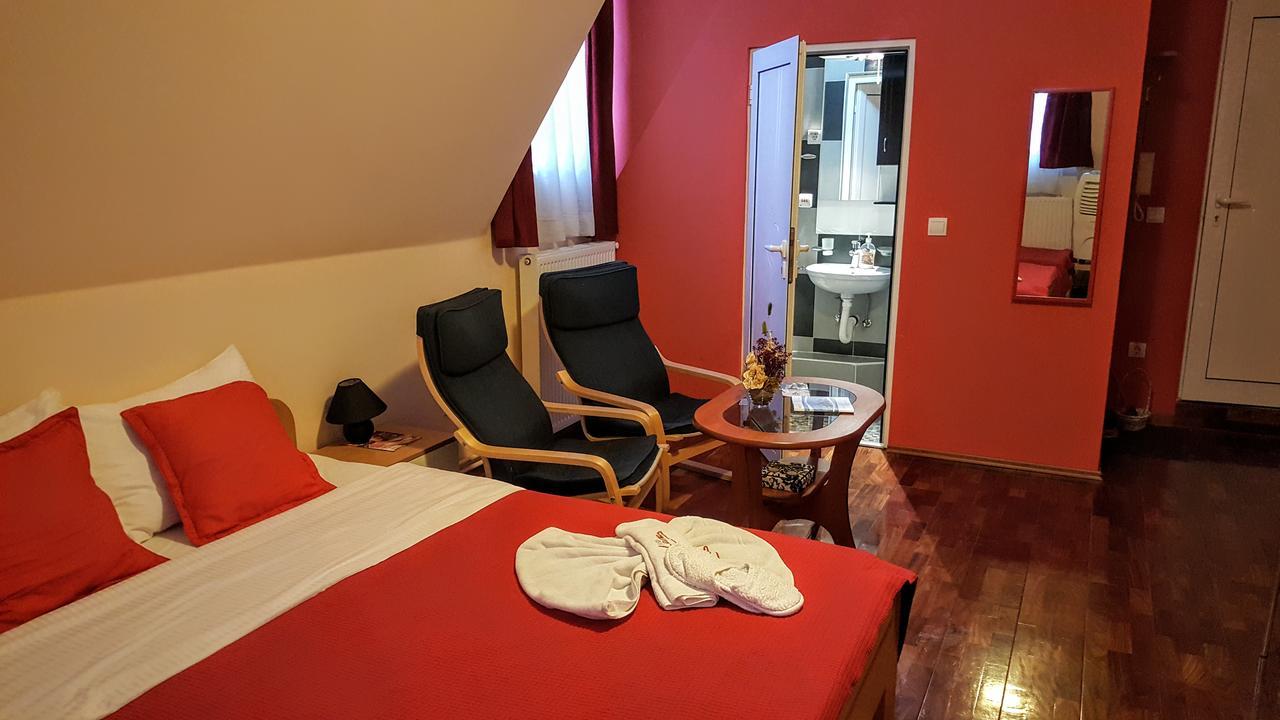 Garni Hotel Lama Kragujevac Eksteriør billede