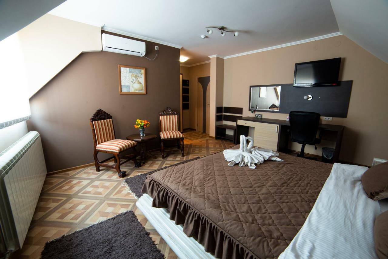Garni Hotel Lama Kragujevac Eksteriør billede