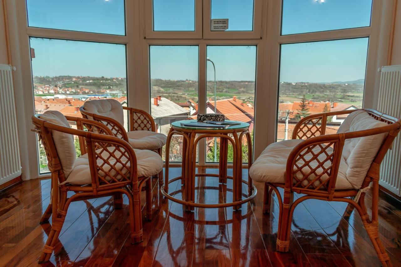 Garni Hotel Lama Kragujevac Eksteriør billede
