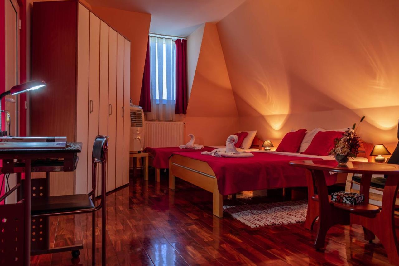 Garni Hotel Lama Kragujevac Eksteriør billede